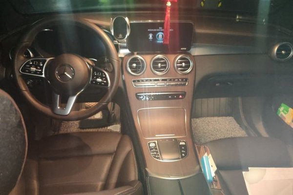 Mercedes-Benz GLC 2020, 62900 км, за 28184 USD - фото 9