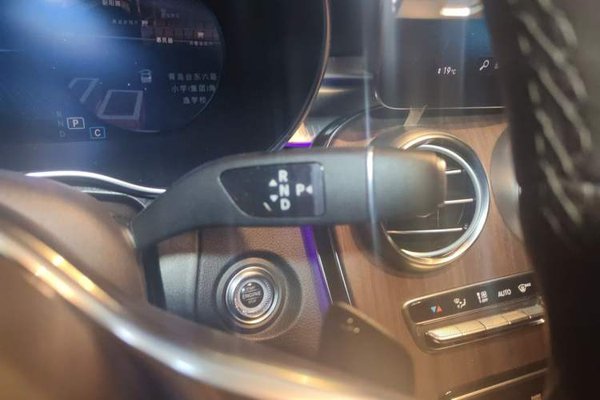 Mercedes-Benz GLC 2020, 62900 км, за 28184 USD - фото 14