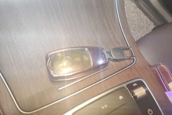 Mercedes-Benz GLC 2020, 62900 км, за 28184 USD - фото 20