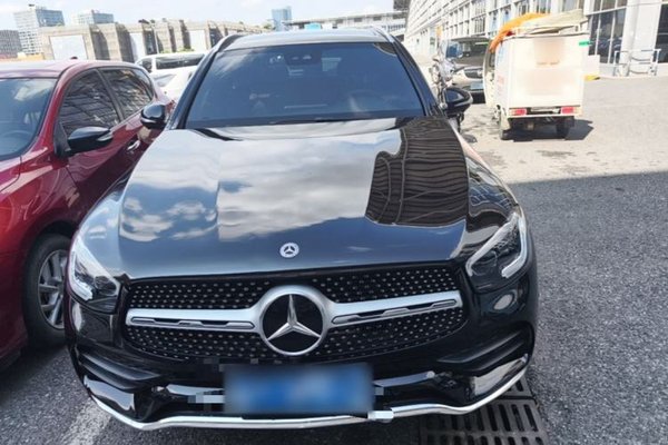 Mercedes-Benz GLC 2020, 85399 км, за 29754 USD
