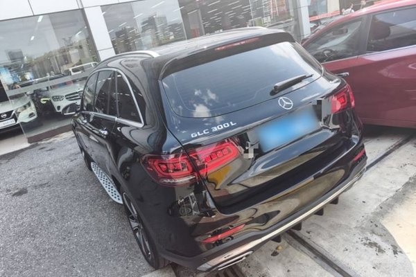 Mercedes-Benz GLC 2020, 85399 км, за 29754 USD