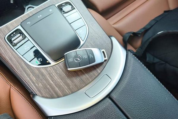 Mercedes-Benz GLC 2020, 85399 км, за 29754 USD - фото 23