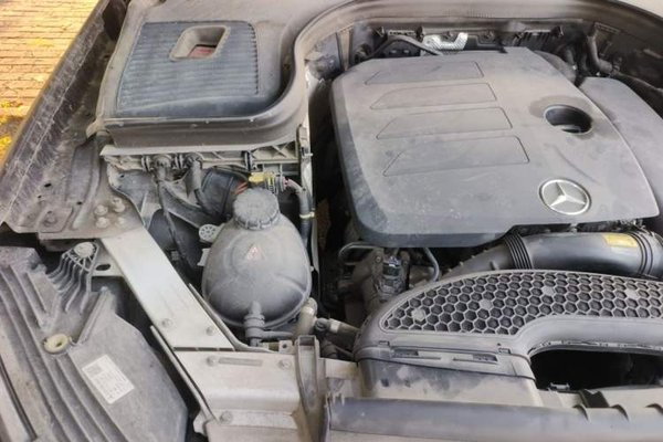 Mercedes-Benz GLC 2020, 96000 км, за 24117 USD - фото 23