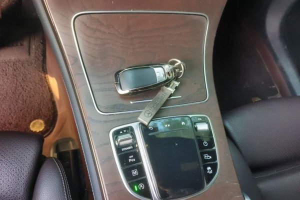 Mercedes-Benz GLC 2020, 96000 км, за 24117 USD - фото 14