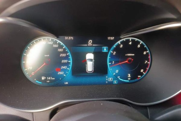 Mercedes-Benz GLC 2020, 96000 км, за 24117 USD - фото 11