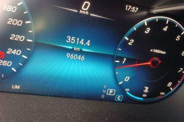 Mercedes-Benz GLC 2020, 96000 км, за 24117 USD - фото 12