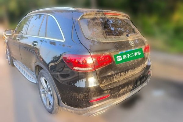 Mercedes-Benz GLC 2020, 96000 км, за 24117 USD