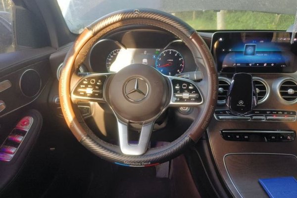 Mercedes-Benz GLC 2020, 96000 км, за 24117 USD - фото 10