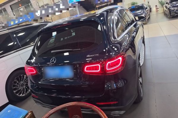 Mercedes-Benz GLC 2020, 87200 км, за 30725 USD