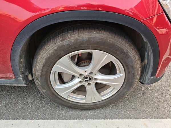 Mercedes-Benz GLC 2020, 126600 км, за 24821 USD