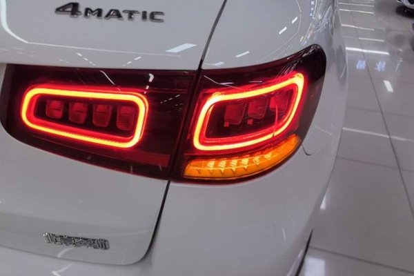 Mercedes-Benz GLC 2020, 38500 км, за 29783 USD - фото 9