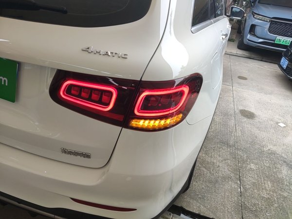 Mercedes-Benz GLC 2020, 52600 км, за 31987 USD - фото 7