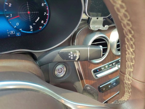 Mercedes-Benz GLC 2020, 76100 км, за 29872 USD - фото 11