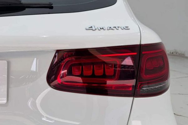 Mercedes-Benz GLC 2020, 88800 км, за 26473 USD - фото 17