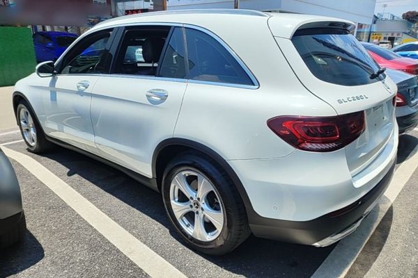 Mercedes-Benz GLC 2020, 88800 км, за 26473 USD