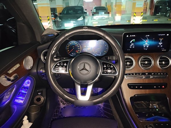 Mercedes-Benz GLC 2021, 140600 км, за 31878 USD - фото 11