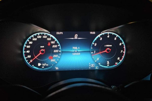 Mercedes-Benz GLC 2021, 169500 км, за 22539 USD - фото 11