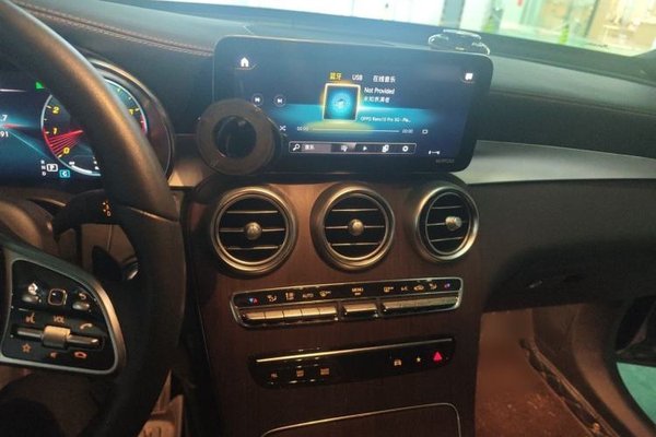 Mercedes-Benz GLC 2021, 35900 км, за 38566 USD - фото 12