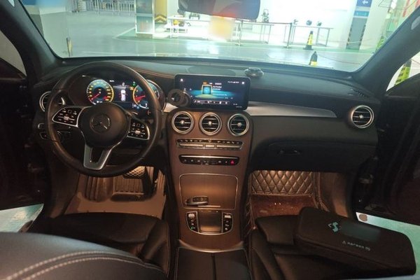 Mercedes-Benz GLC 2021, 35900 км, за 38566 USD - фото 18