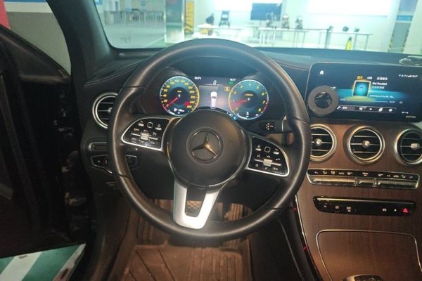 Mercedes-Benz GLC 2021, 35900 км, за 38566 USD - фото 9