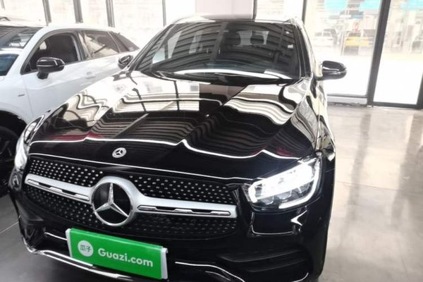 Mercedes-Benz GLC 2021, 48600 км, за 34682 USD