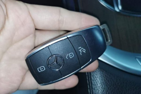 Mercedes-Benz GLC 2021, 48600 км, за 34682 USD - фото 28