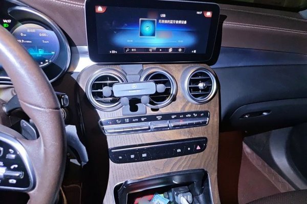 Mercedes-Benz GLC 2021, 64500 км, за 28106 USD - фото 12