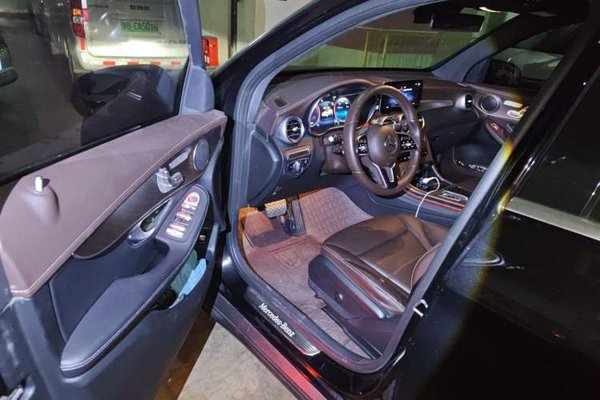 Mercedes-Benz GLC 2021, 64500 км, за 28106 USD - фото 19