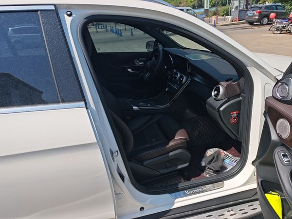 Mercedes-Benz GLC 2021, 65600 км, за 33765 USD - фото 23