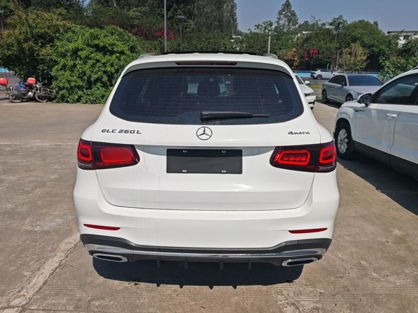 Mercedes-Benz GLC 2021, 65600 км, за 33765 USD