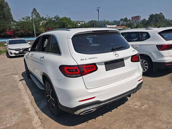 Mercedes-Benz GLC 2021, 65600 км, за 33765 USD