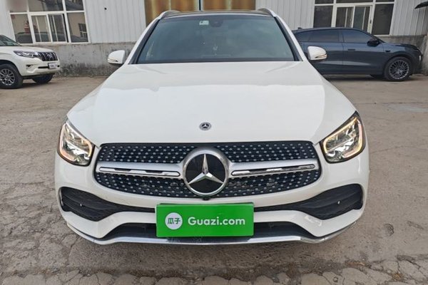 Mercedes-Benz GLC 2021, 91400 км, за 28503 USD
