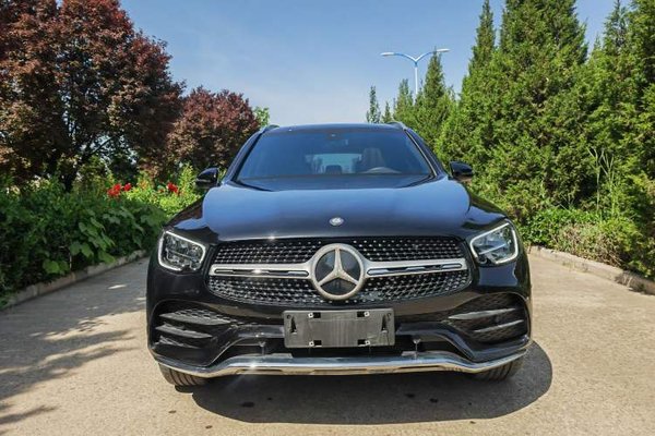 Mercedes-Benz GLC 2022, 33000 км, за 38046 USD