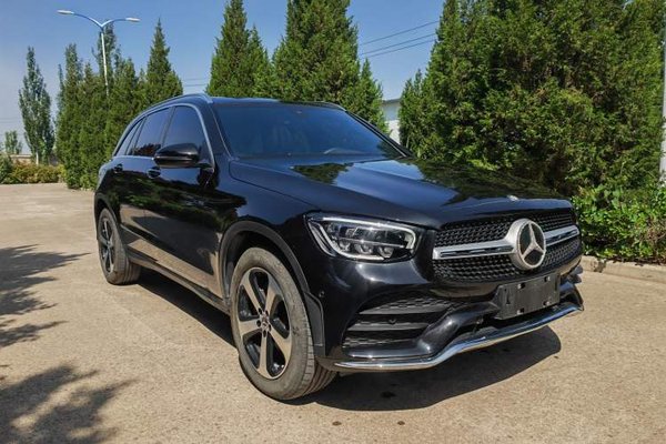 Mercedes-Benz GLC 2022, 33000 км, за 38046 USD