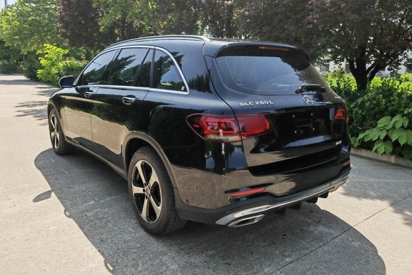 Mercedes-Benz GLC 2022, 33000 км, за 38046 USD