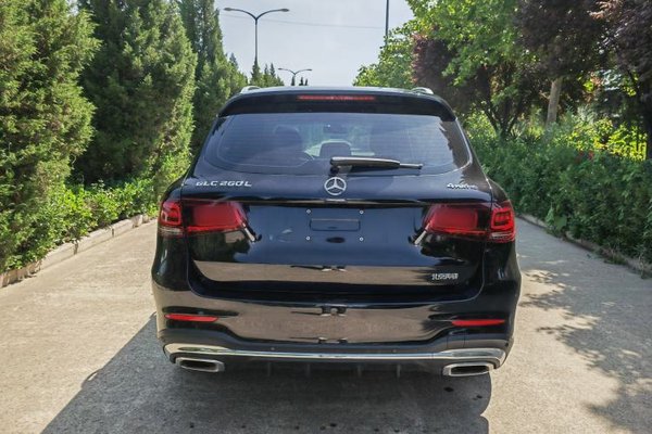 Mercedes-Benz GLC 2022, 33000 км, за 38046 USD