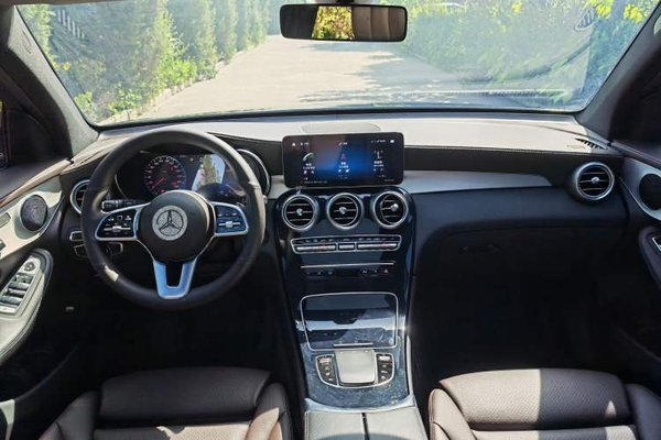 Mercedes-Benz GLC 2022, 33000 км, за 38046 USD - фото 9