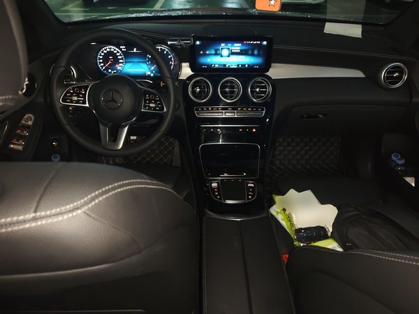 Mercedes-Benz GLC 2022, 46200 км, за 32886 USD - фото 10