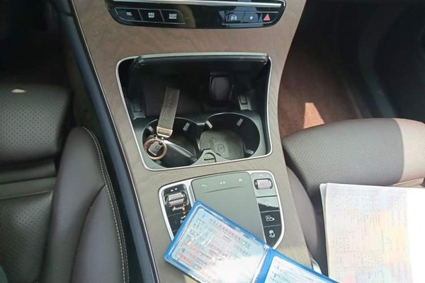 Mercedes-Benz GLC 2022, 57100 км, за 31857 USD - фото 14
