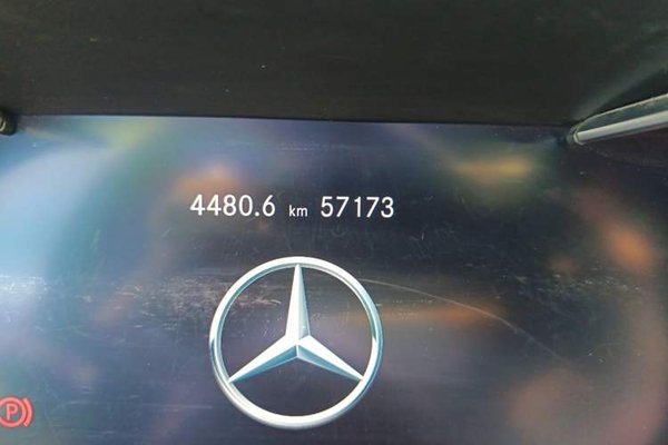 Mercedes-Benz GLC 2022, 57100 км, за 31857 USD - фото 12