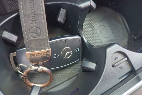 Mercedes-Benz GLC 2022, 57100 км, за 31857 USD - фото 20