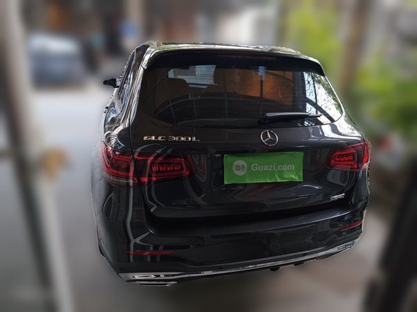 Mercedes-Benz GLC 2022, 35600 км, за 36200 USD