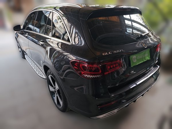 Mercedes-Benz GLC 2022, 35600 км, за 36200 USD