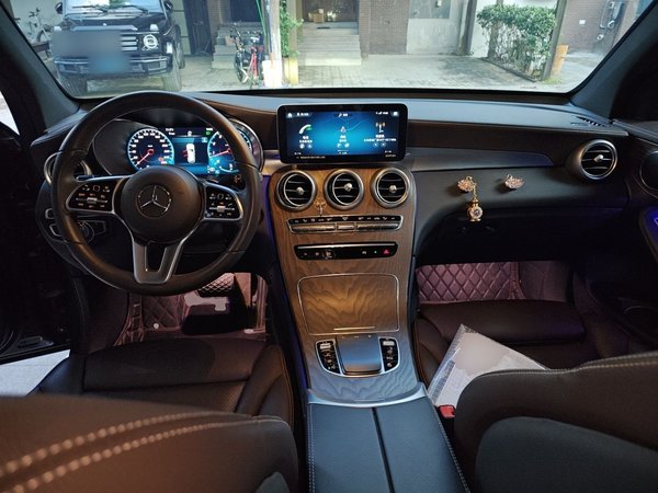 Mercedes-Benz GLC 2022, 35600 км, за 36200 USD - фото 10