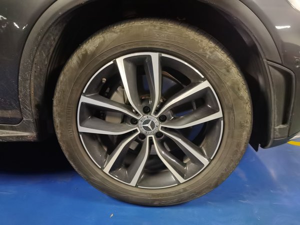 Mercedes-Benz GLC 2022, 54500 км, за 32700 USD - фото 8