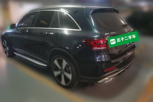 Mercedes-Benz GLC 2022, 10600 км, за 42802 USD