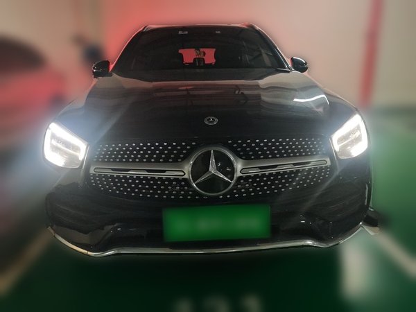 Mercedes-Benz GLC 2022, 76100 км, за 33151 USD