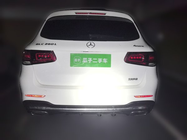 Mercedes-Benz GLC 2022, 24200 км, за 33931 USD