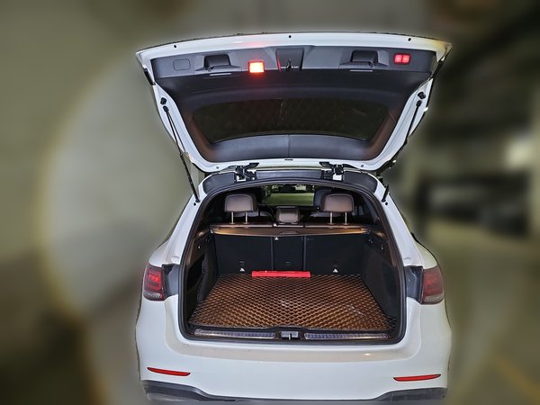 Mercedes-Benz GLC 2022, 98200 км, за 35111 USD - фото 20