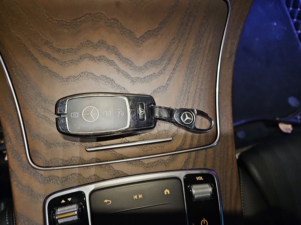 Mercedes-Benz GLC 2022, 98200 км, за 35111 USD - фото 9